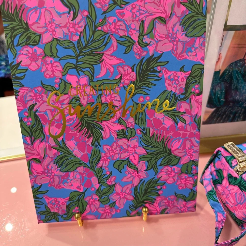 NWT Lilly Pulitzer Safari Sunset Sketchbook & Pencil Case